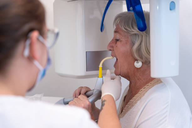 Best Emergency Tooth Extraction in Rossmoyne, OH